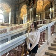 Hey, ich bin Lena und ich biete Nachhilfe Unterricht im Fach Englisch an